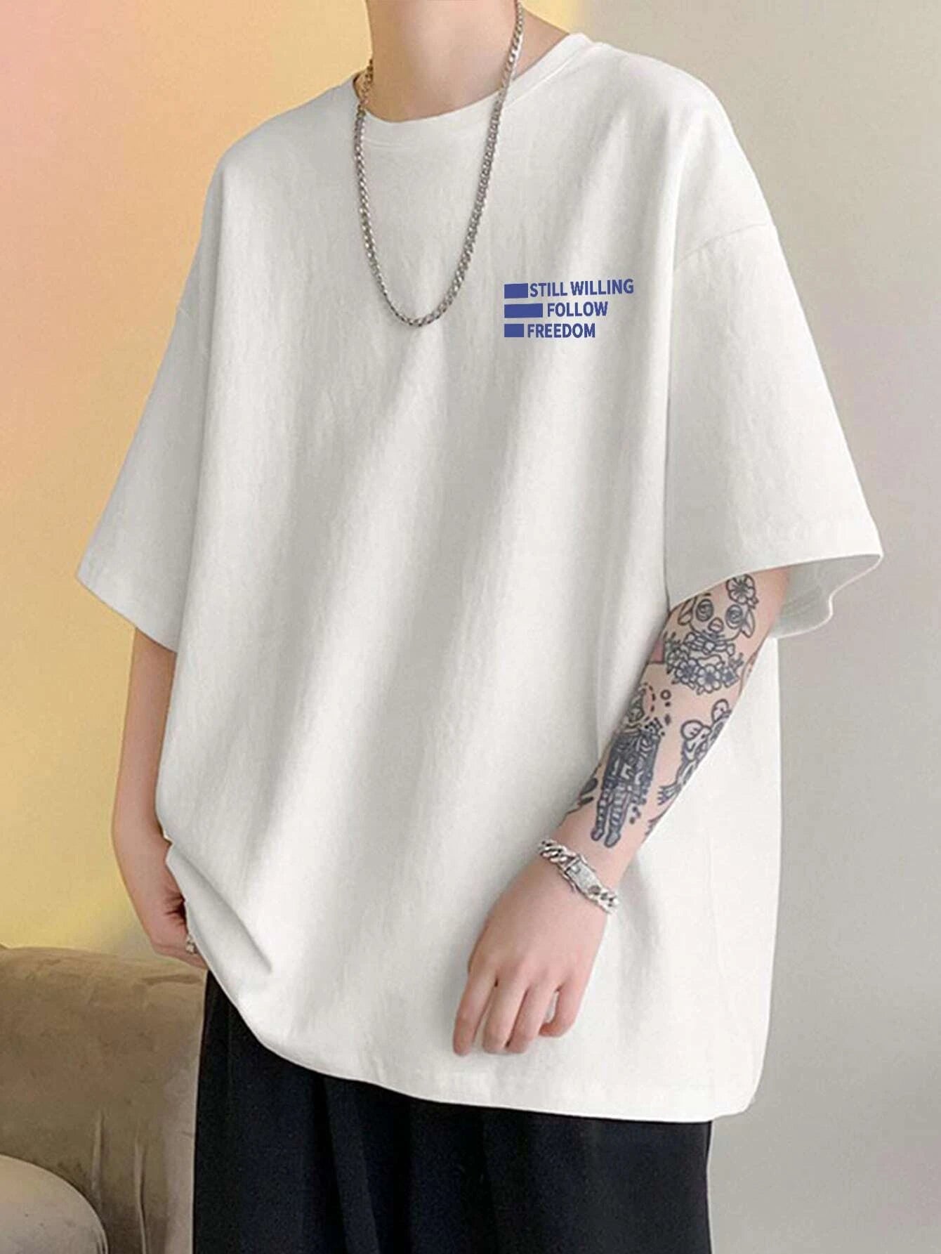 Manfinity Hypemode Men Letter Graphic Drop Shoulder Oversized Tee