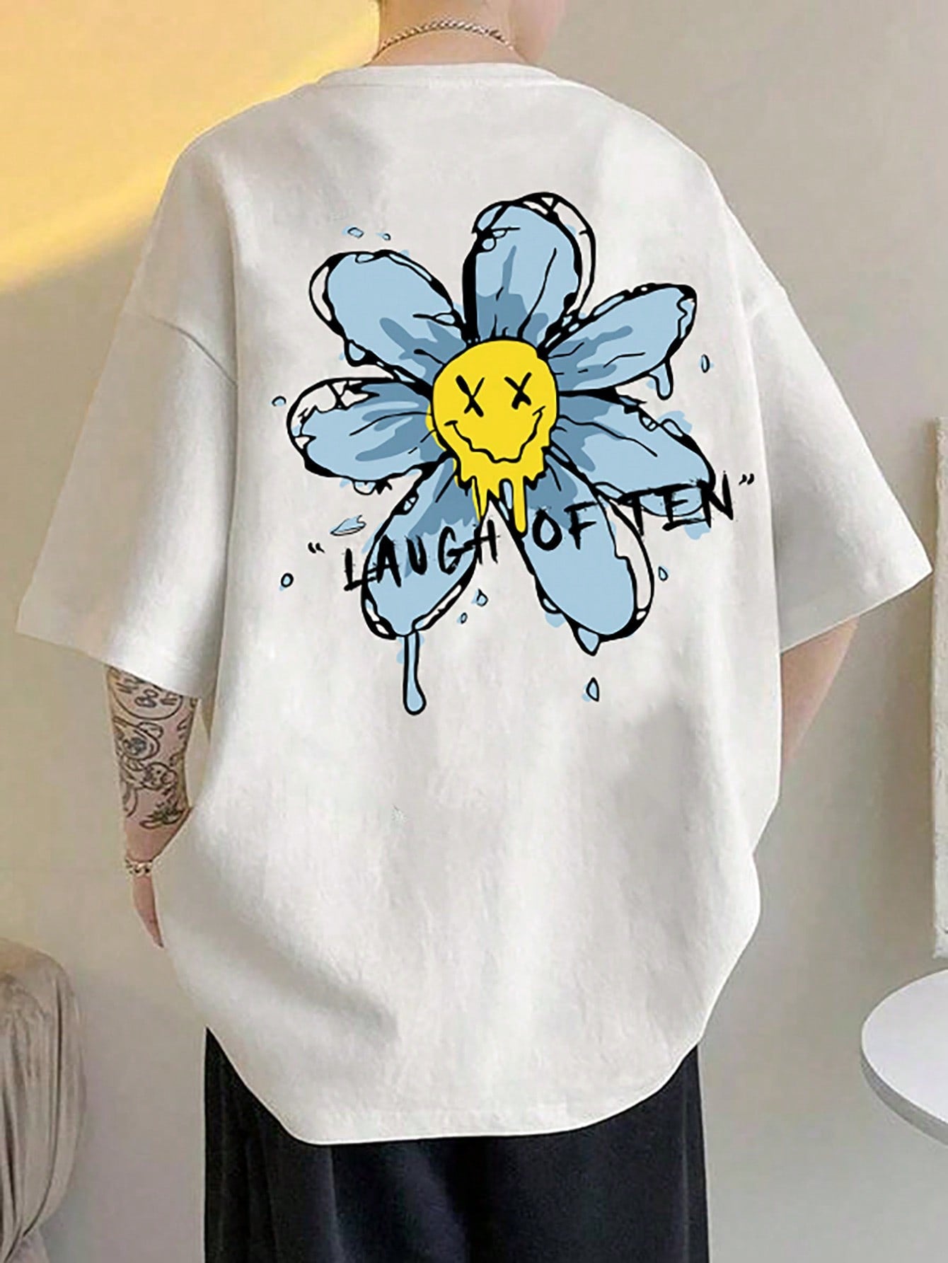 Manfinity Hypemode Men'S Cartoon Face & Slogan Print Drop Shoulder Oversized Tee