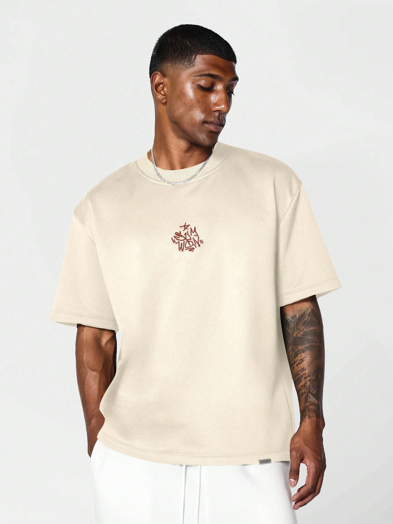 SUMWON Regular Fit Short Sleeve Tee with Limited Edition Graphic Print and Front Embroidery