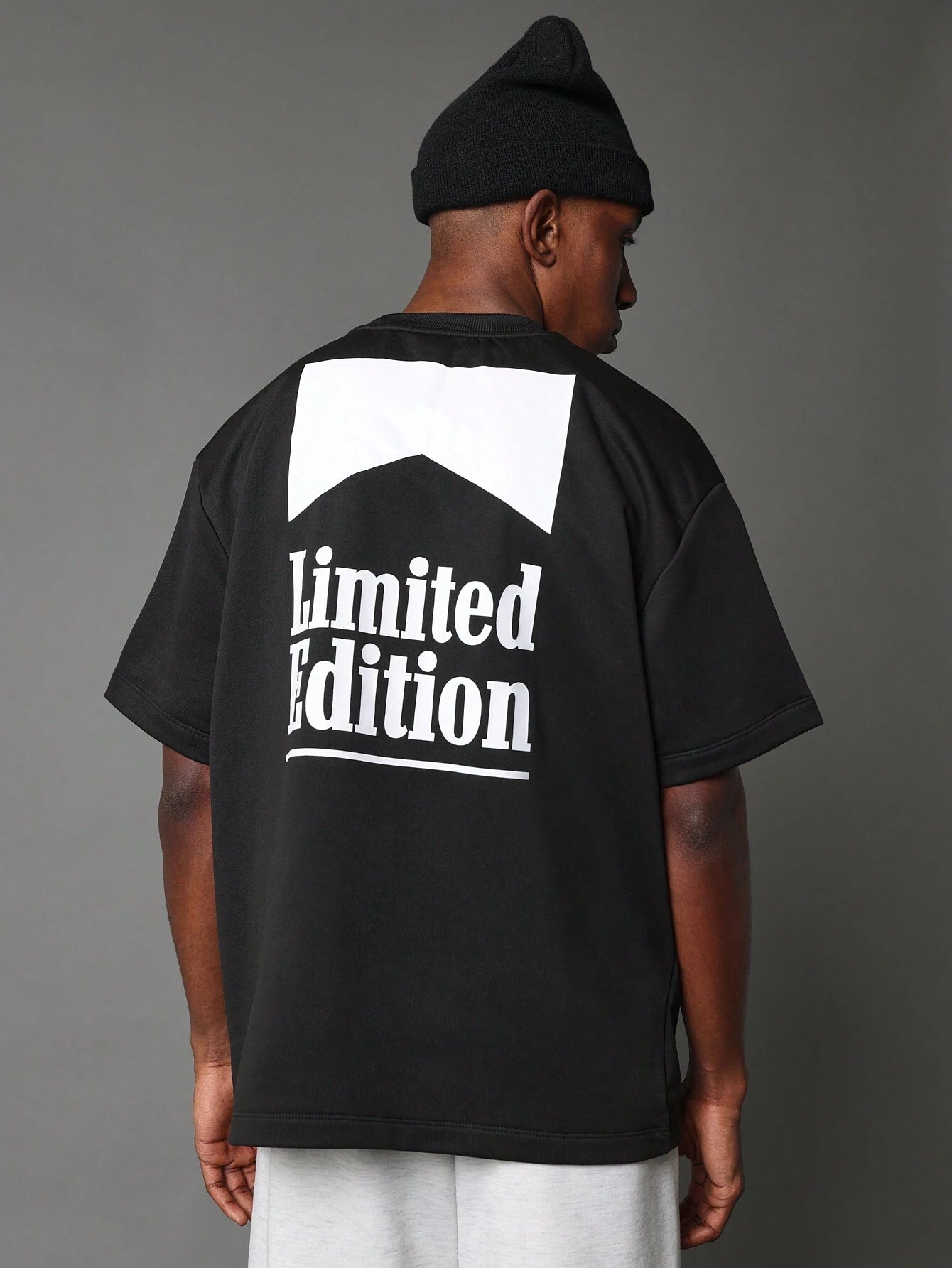 SUMWON Regular Fit Short Sleeve Tee with Limited Edition Graphic Print and Front Embroidery