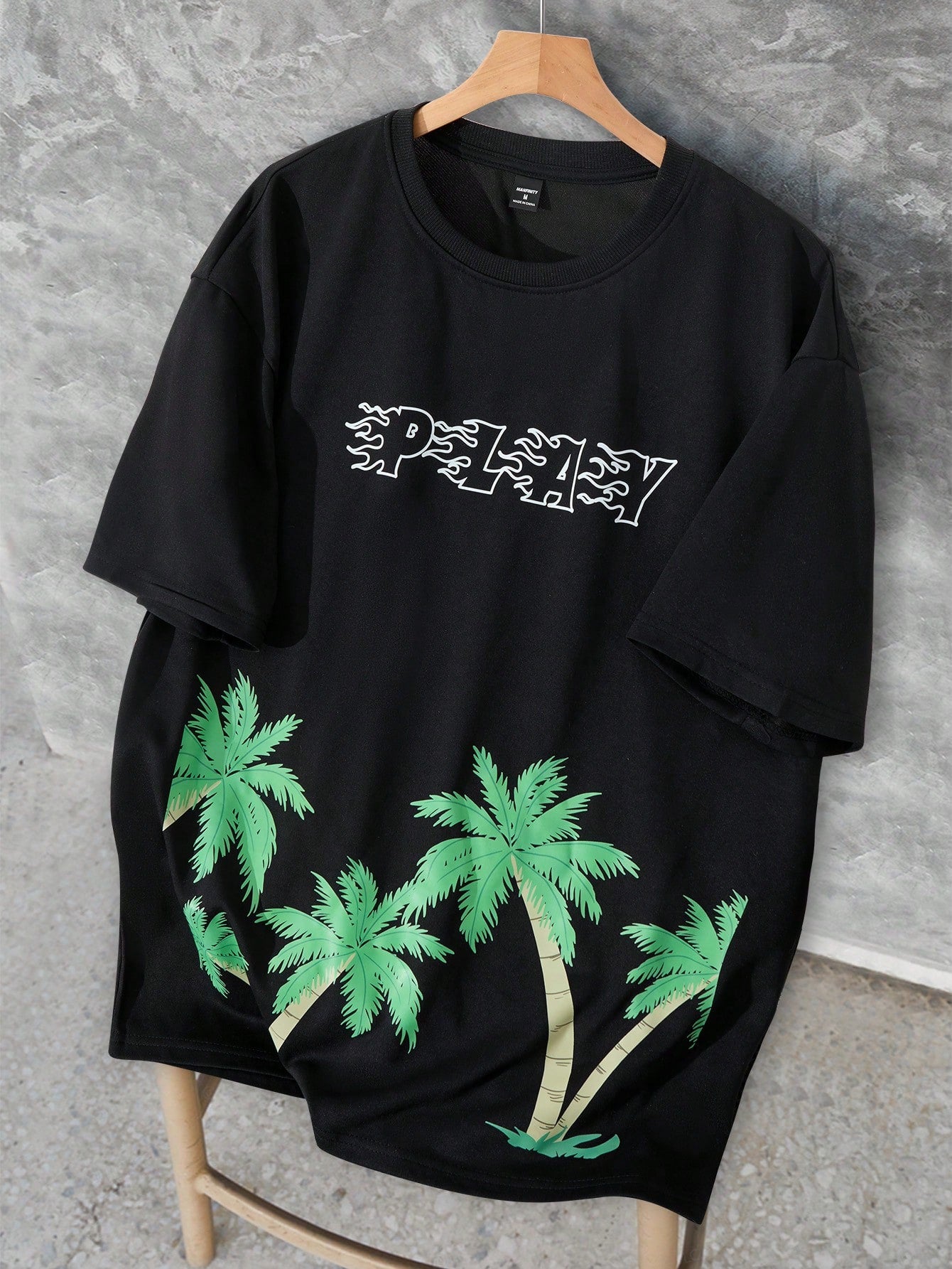 Manfinity Hypemode Men Letter Graphic Drop Shoulder Oversized Tee